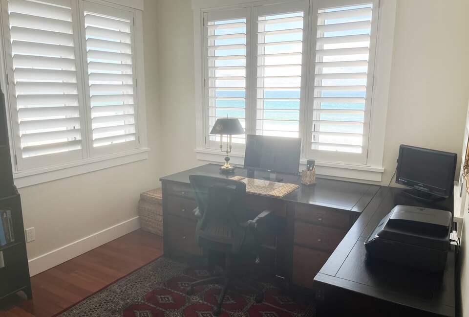 New Smyrna Oceanfront Beach House - New Smyrna Beach, Florida