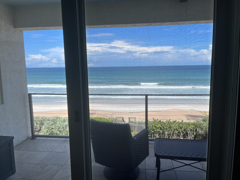 New Smyrna Oceanfront Beach House - New Smyrna Beach, Florida