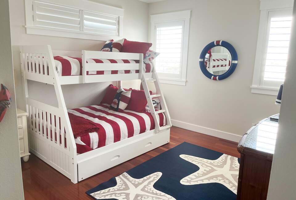 New Smyrna Oceanfront Beach House - New Smyrna Beach, Florida