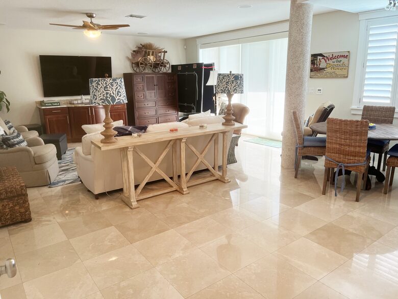 New Smyrna Oceanfront Beach House - New Smyrna Beach, Florida