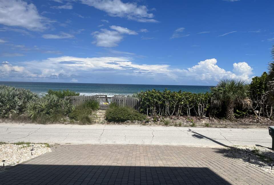 New Smyrna Oceanfront Beach House - New Smyrna Beach, Florida