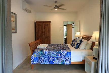 Oak Beach Dreaming - Port Douglas, Australia