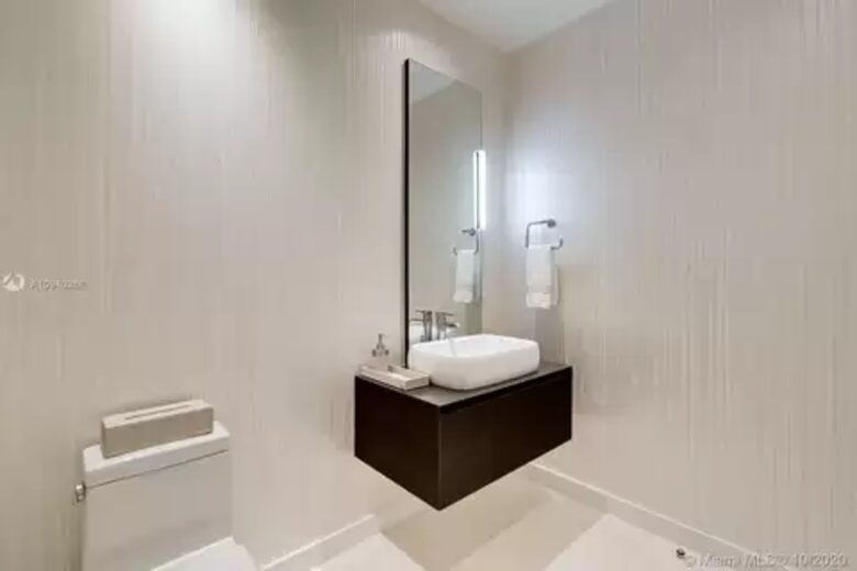 Stunning Beachfront Condo at St Regis - Bal Harbour, Florida