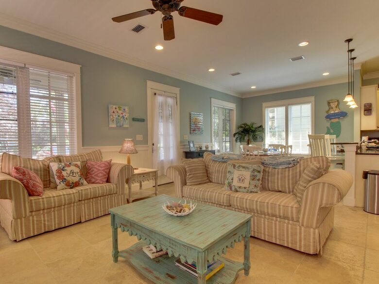 Sandestin Bungalow with a Golf Cart - Destin, Florida