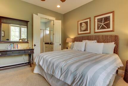 Sandestin Bungalow with a Golf Cart - Destin, Florida