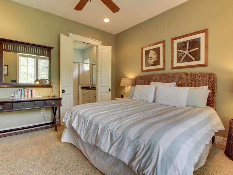 Sandestin Bungalow with a Golf Cart - Destin, Florida