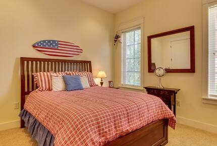 Sandestin Bungalow with a Golf Cart - Destin, Florida