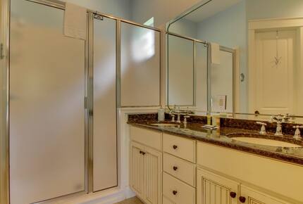 Sandestin Bungalow with a Golf Cart - Destin, Florida