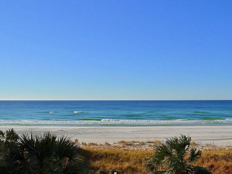 Sandestin Bungalow with a Golf Cart - Destin, Florida