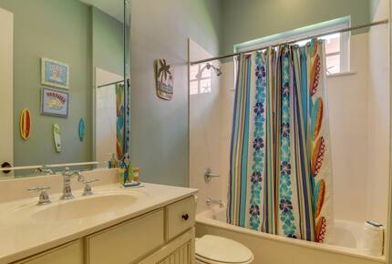 Sandestin Bungalow with a Golf Cart - Destin, Florida