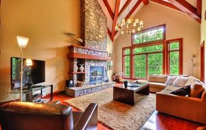 Résidence Famille Poirier - Mont Tremblant, Canada