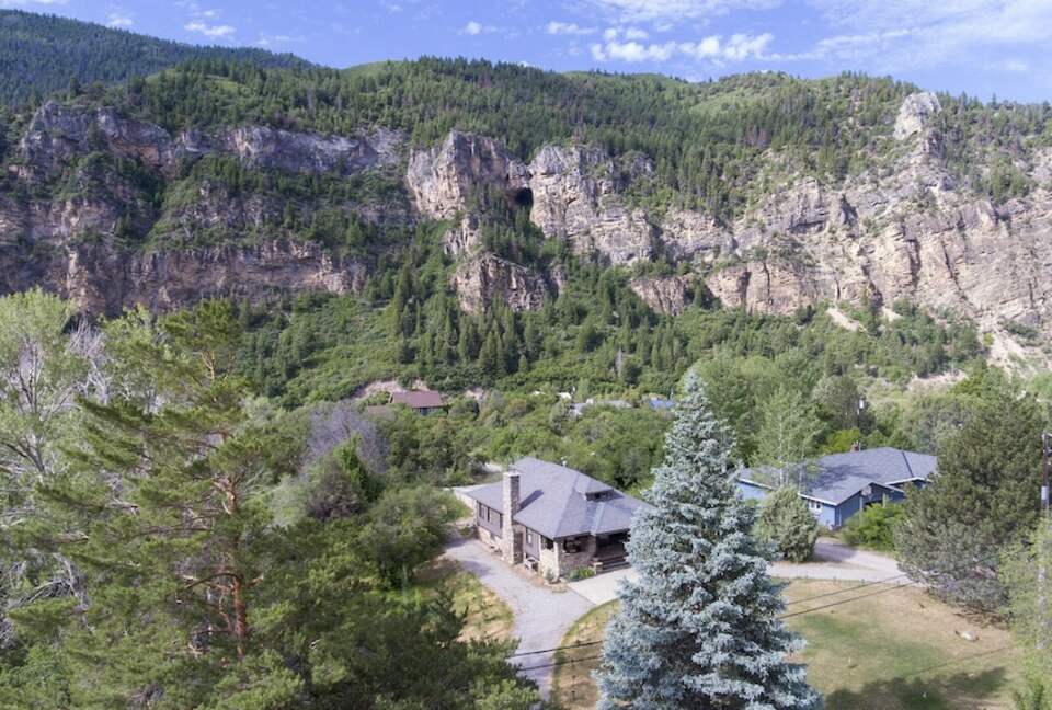 Classic 1900's Rocky Mountain Retreat - Glenwood Springs, Colorado