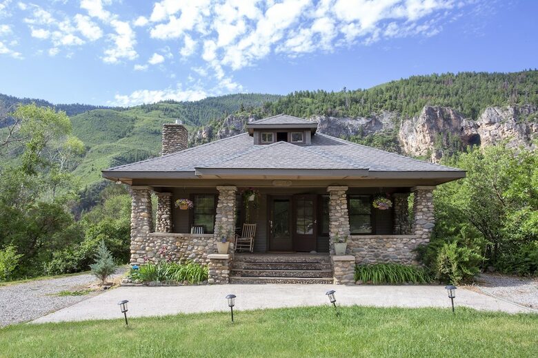 Classic 1900's Rocky Mountain Retreat - Glenwood Springs, Colorado