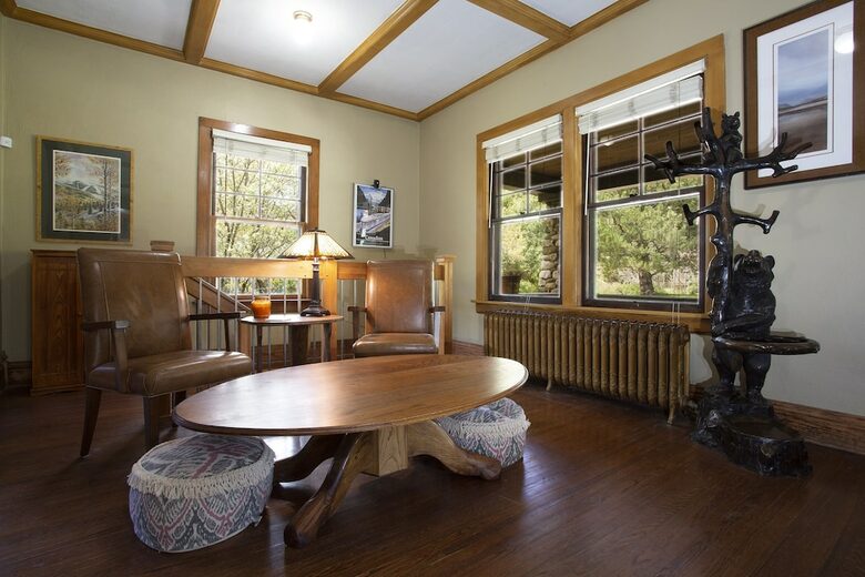 Classic 1900's Rocky Mountain Retreat - Glenwood Springs, Colorado