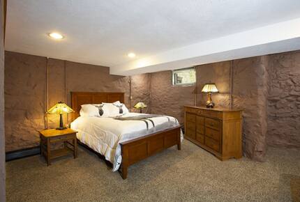 Classic 1900's Rocky Mountain Retreat - Glenwood Springs, Colorado