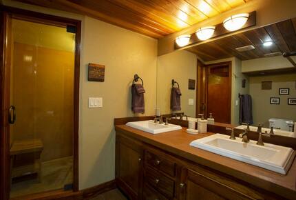 Classic 1900's Rocky Mountain Retreat - Glenwood Springs, Colorado