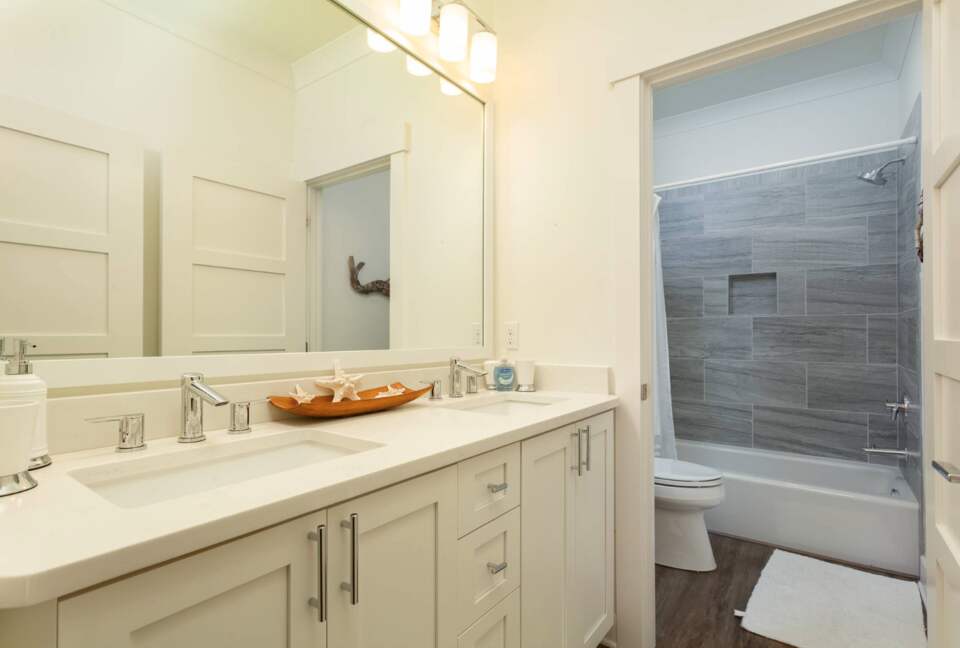 Panhandle Paradise Luxe Townhome - Pensacola Beach, Florida