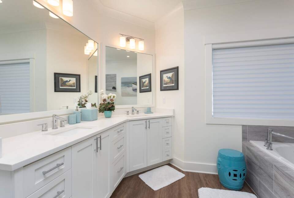 Panhandle Paradise Luxe Townhome - Pensacola Beach, Florida