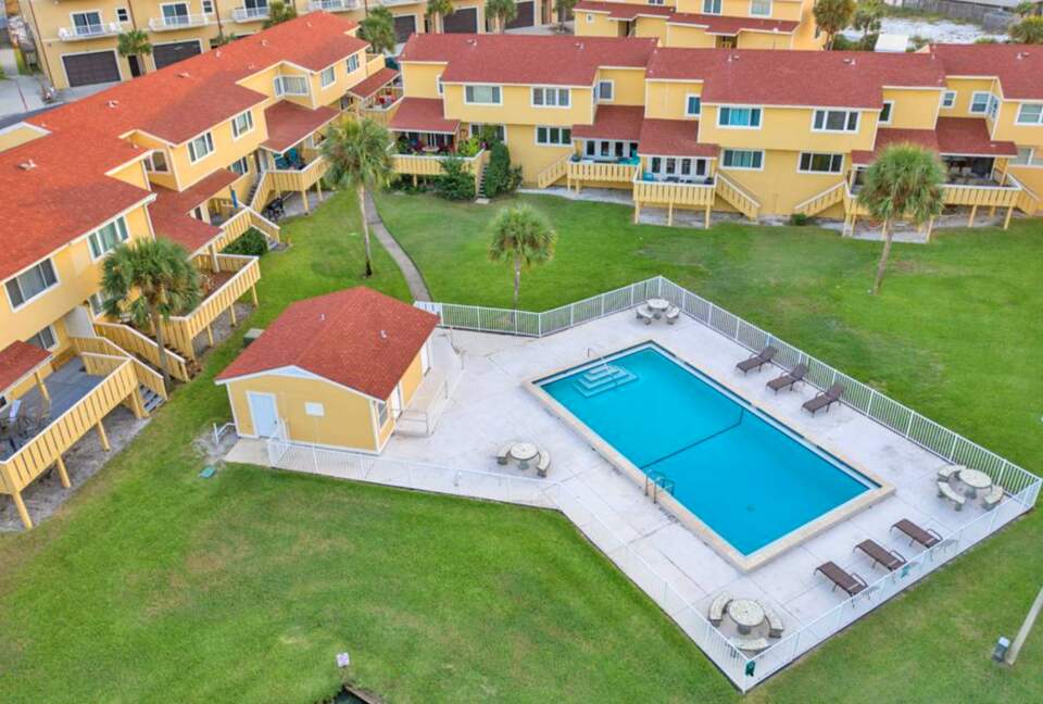 Panhandle Paradise Luxe Townhome - Pensacola Beach, Florida