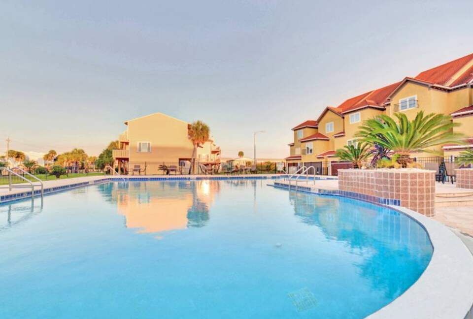 Panhandle Paradise Luxe Townhome - Pensacola Beach, Florida