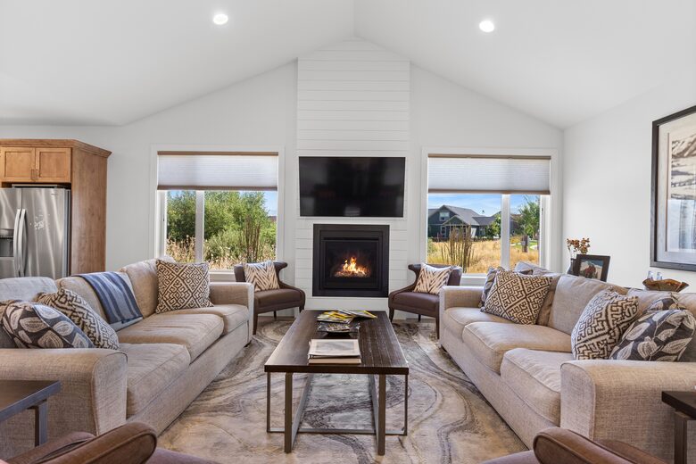 New Prairie Craftsman Charmer - Bozeman, Montana