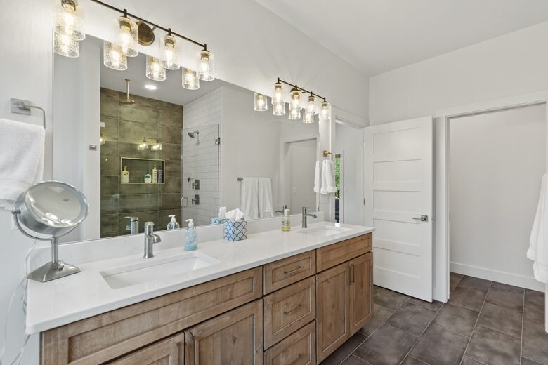 New Prairie Craftsman Charmer - Bozeman, Montana