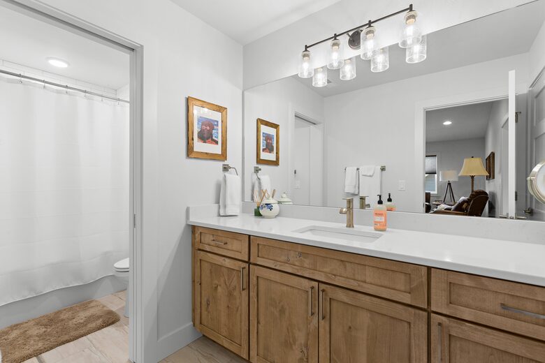 New Prairie Craftsman Charmer - Bozeman, Montana