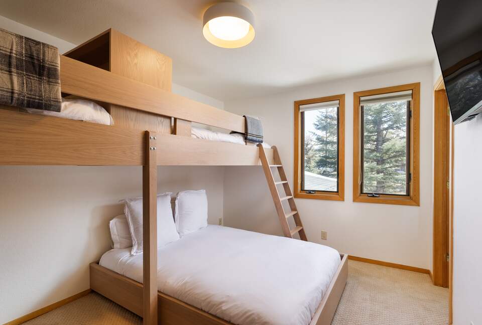 Snowmass Village 3 Bedroom Getaway - Snowmass Village, Colorado