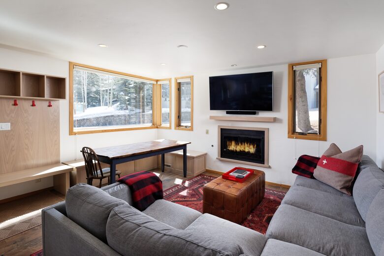 Snowmass Village 3 Bedroom Getaway - Snowmass Village, Colorado