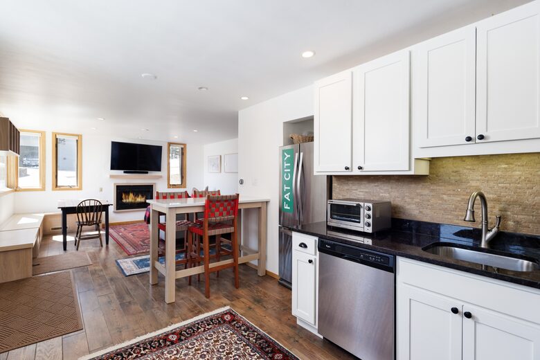 Snowmass Village 3 Bedroom Getaway - Snowmass Village, Colorado