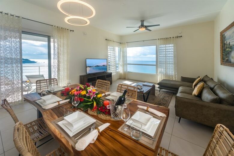 Quintess Collection - Little Bay - Little Bay, Sint Maarten (Dutch part)