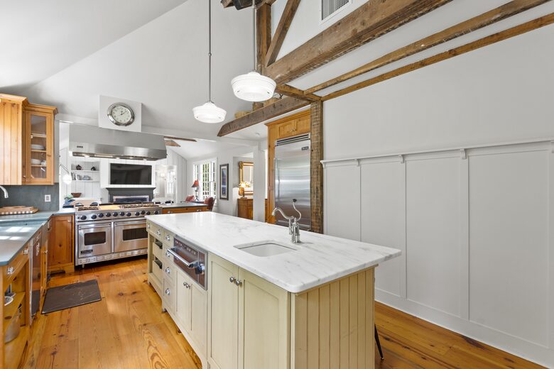 Gated 20 Acre Country Estate with Guest Cottage - Dorset, Vermont