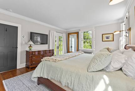 Gated 20 Acre Country Estate with Guest Cottage - Dorset, Vermont