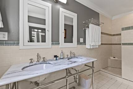 Gated 20 Acre Country Estate with Guest Cottage - Dorset, Vermont