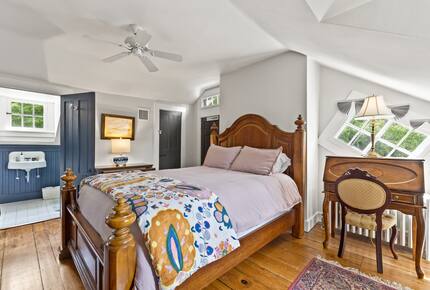 Gated 20 Acre Country Estate with Guest Cottage - Dorset, Vermont