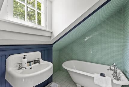 Gated 20 Acre Country Estate with Guest Cottage - Dorset, Vermont