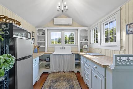 Gated 20 Acre Country Estate with Guest Cottage - Dorset, Vermont