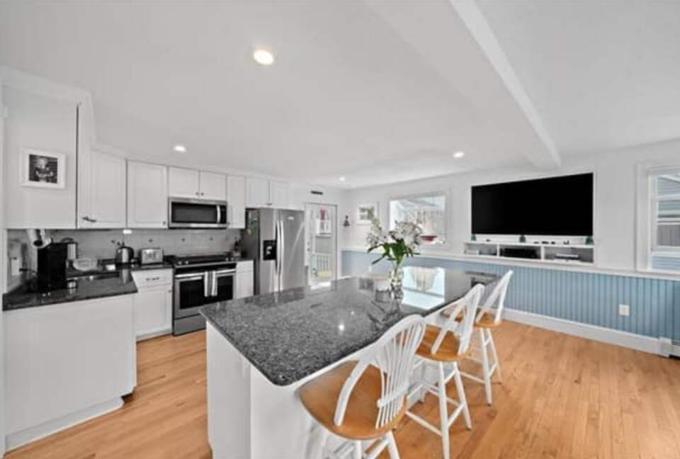 Windansea Getaway at Duxbury Beach - Duxbury, Massachusetts