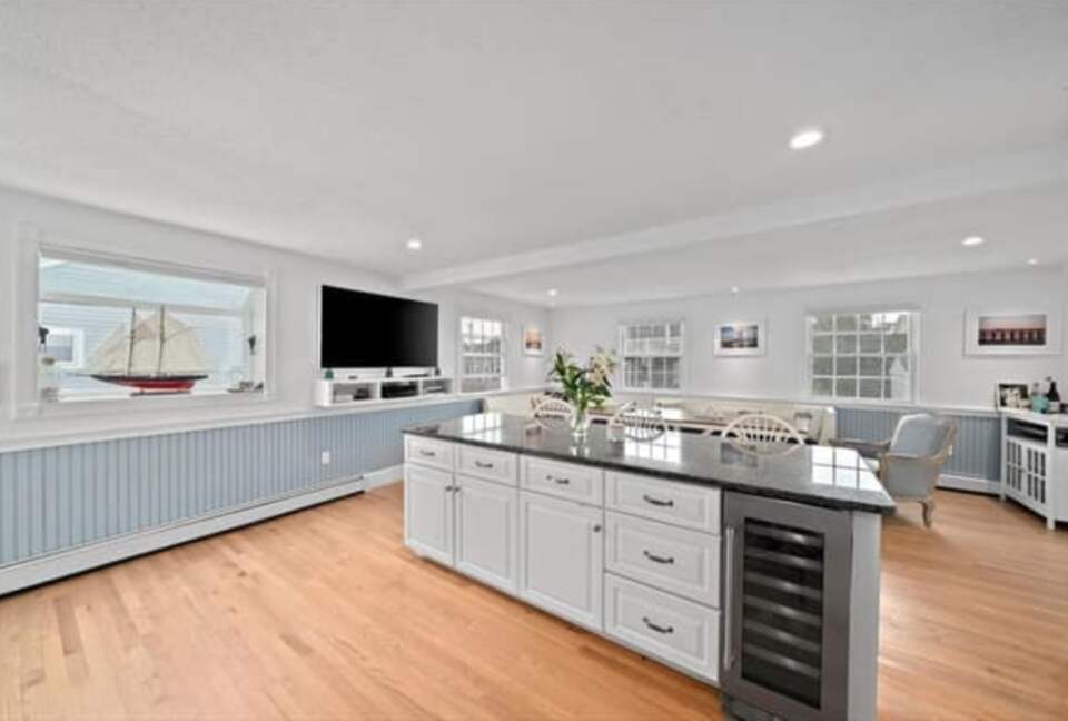 Windansea Getaway at Duxbury Beach - Duxbury, Massachusetts