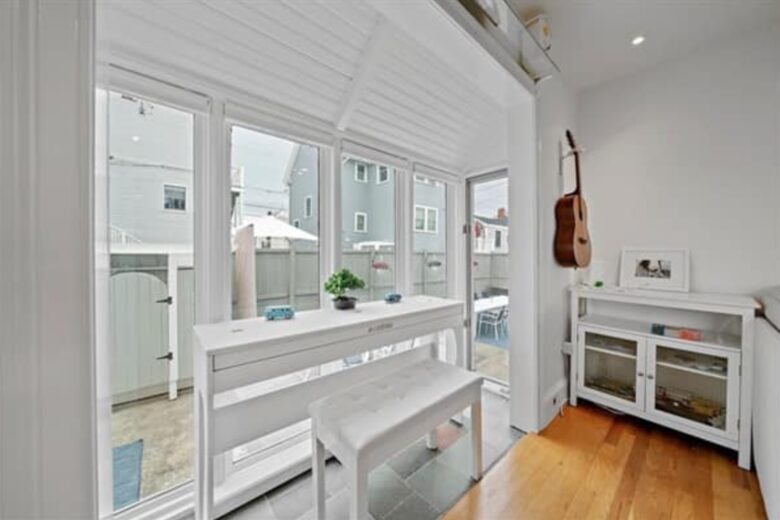 Windansea Getaway at Duxbury Beach - Duxbury, Massachusetts