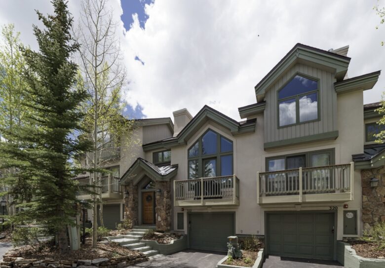 Kings Crown Charm | Steps To Snowflake Lift! - Breckenridge, Colorado