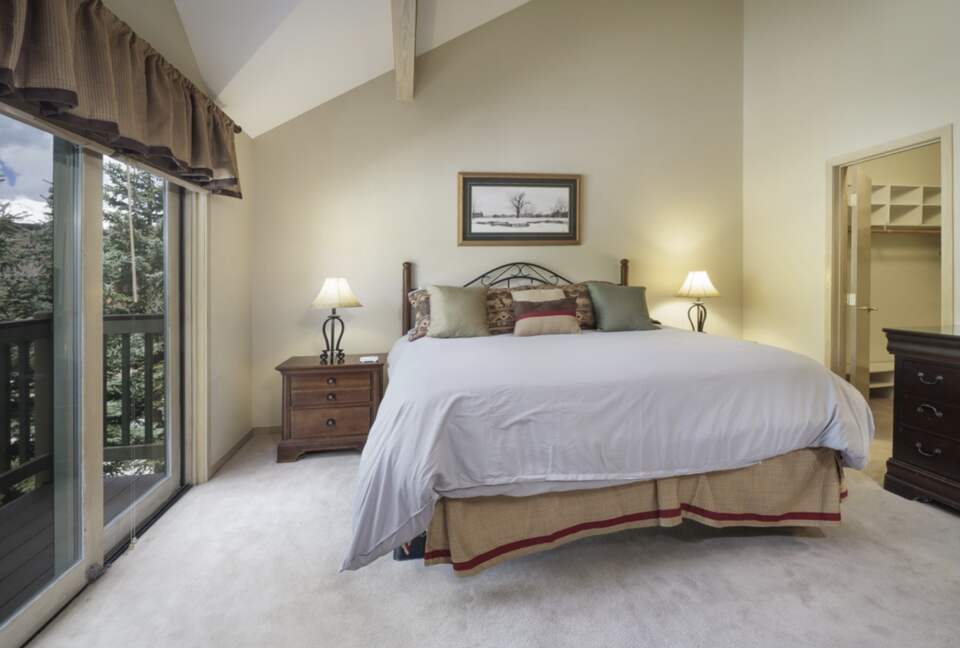 Kings Crown Charm | Steps To Snowflake Lift! - Breckenridge, Colorado