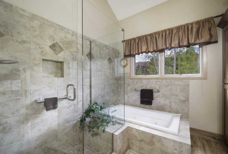 Kings Crown Charm | Steps To Snowflake Lift! - Breckenridge, Colorado