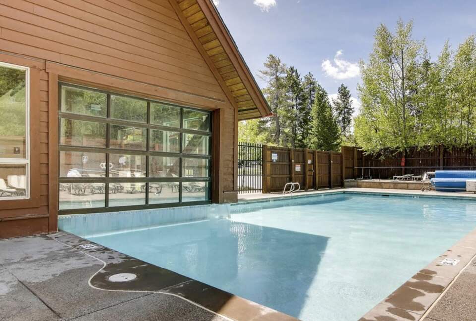 Kings Crown Charm | Steps To Snowflake Lift! - Breckenridge, Colorado