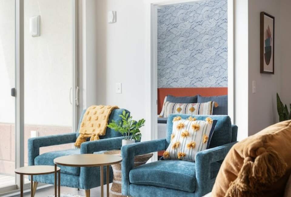 "Happy Trails" Chic Condo Close to downtown, beach and bike trail - Traverse City, Michigan