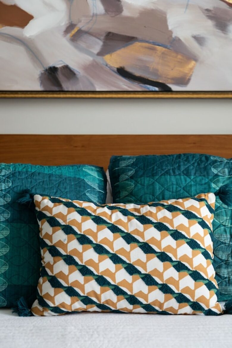 "Happy Trails" Chic Condo Close to downtown, beach and bike trail - Traverse City, Michigan