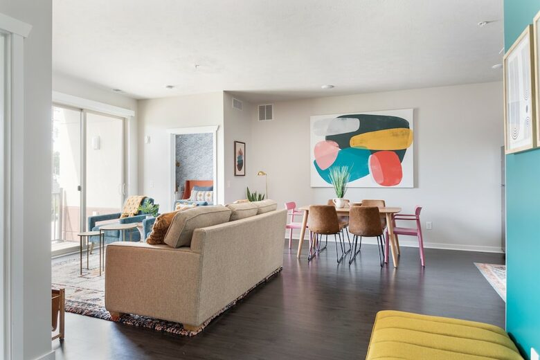 "Happy Trails" Chic Condo Close to downtown, beach and bike trail - Traverse City, Michigan