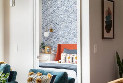 "Happy Trails" Chic Condo Close to downtown, beach and bike trail - Traverse City, Michigan