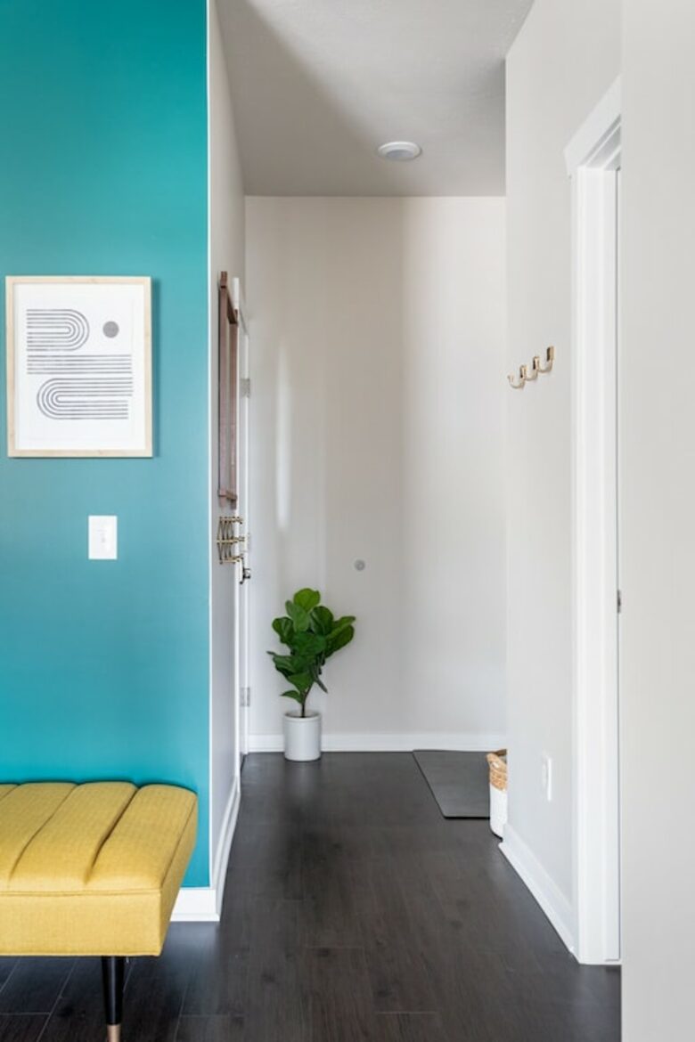 "Happy Trails" Chic Condo Close to downtown, beach and bike trail - Traverse City, Michigan