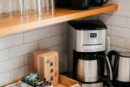 Japandi on Eighth | Three Bedroom near downtown, beach, and wineries! - Traverse City, Michigan